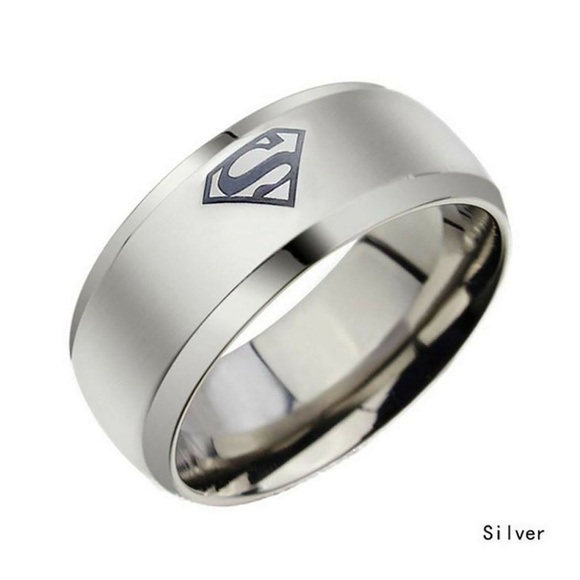 8MM Men's Stainless Steel Band Ring Superman Logo - Picture 2 of 2